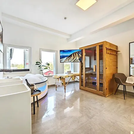 Loft Fuer Bis Zu 12, Whirlpool, Infrarotsauna, Arcade-spiele, Tischfussball, Wii Apartamento *
