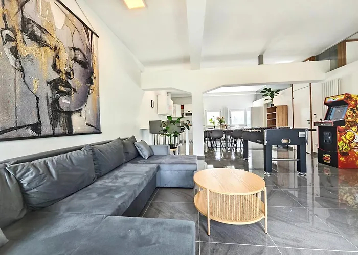 Loft Fuer Bis Zu 12, Whirlpool, Infrarotsauna, Arcade-spiele, Tischfussball, Wii
