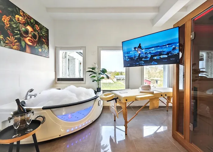 Loft Fuer Bis Zu 12, Whirlpool, Infrarotsauna, Arcade-spiele, Tischfussball, Wii Апартаменты *