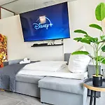 Loft Fuer Bis Zu 12, Whirlpool, Infrarotsauna, Arcade-spiele, Tischfussball, Wii דירה *
