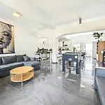 Loft Fuer Bis Zu 12, Whirlpool, Infrarotsauna, Arcade-spiele, Tischfussball, Wii *