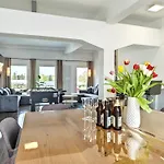 Loft Fuer Bis Zu 12, Whirlpool, Infrarotsauna, Arcade-spiele, Tischfussball, Wii נירנברג