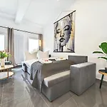 Loft Fuer Bis Zu 12, Whirlpool, Infrarotsauna, Arcade-spiele, Tischfussball, Wii *