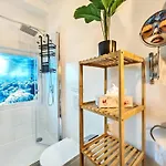 Loft Fuer Bis Zu 12, Whirlpool, Infrarotsauna, Arcade-spiele, Tischfussball, Wii דירה נירנברג