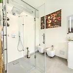 Loft Fuer Bis Zu 12, Whirlpool, Infrarotsauna, Arcade-spiele, Tischfussball, Wii