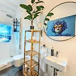 Loft Fuer Bis Zu 12, Whirlpool, Infrarotsauna, Arcade-spiele, Tischfussball, Wii דירה