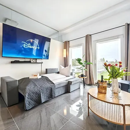 Loft Fuer Bis Zu 12, Whirlpool, Infrarotsauna, Arcade-spiele, Tischfussball, Wii Διαμέρισμα Νυρεμβέργη