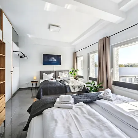 Loft Fuer Bis Zu 12, Whirlpool, Infrarotsauna, Arcade-spiele, Tischfussball, Wii Νυρεμβέργη