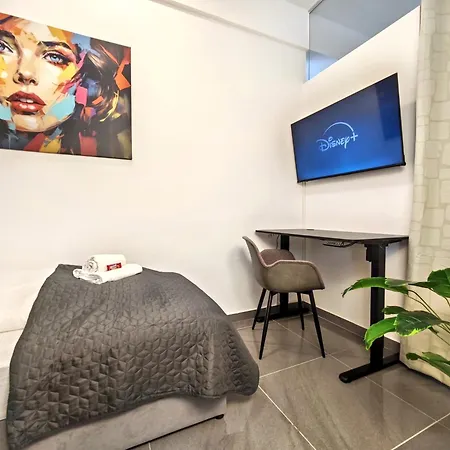 Loft Fuer Bis Zu 12, Whirlpool, Infrarotsauna, Arcade-spiele, Tischfussball, Wii דירה