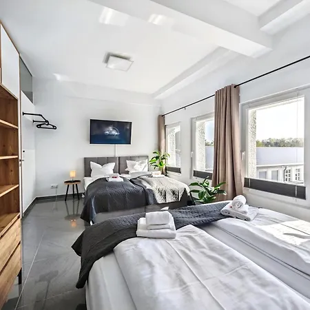 Loft Fuer Bis Zu 12, Whirlpool, Infrarotsauna, Arcade-spiele, Tischfussball, Wii * Νυρεμβέργη