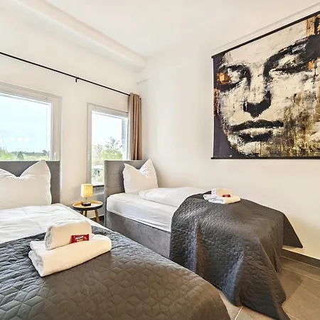 Loft Fuer Bis Zu 12, Whirlpool, Infrarotsauna, Arcade-spiele, Tischfussball, Wii Apartment
