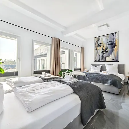 Apartment Loft Fuer Bis Zu 12, Whirlpool, Infrarotsauna, Arcade-spiele, Tischfussball, Wii *