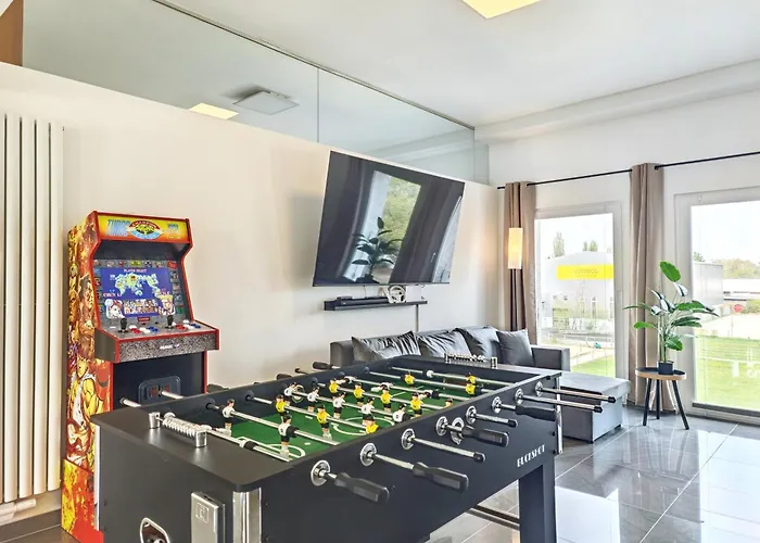 Apartment Loft Für Bis Zu 12, Whirlpool, Infrarotsauna, Arcade-spiele, Tischfußball, Wii *