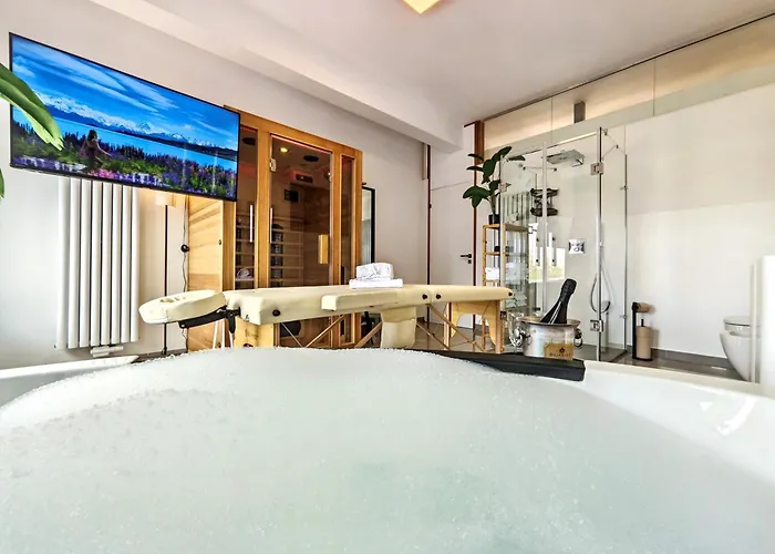 Apartment Loft Für Bis Zu 12, Whirlpool, Infrarotsauna, Arcade-spiele, Tischfußball, Wii