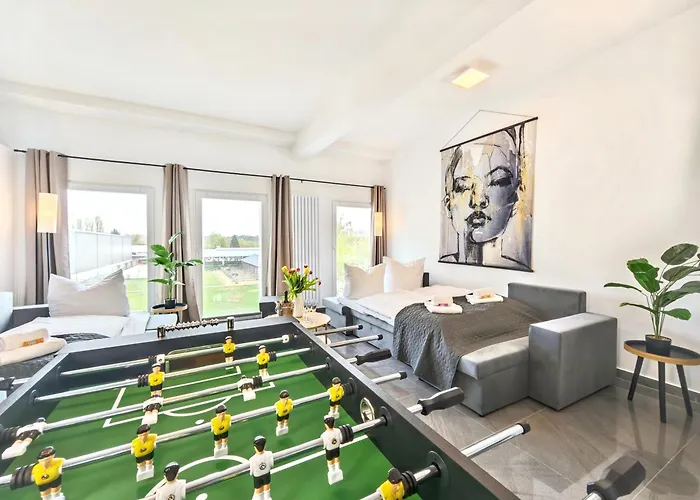 Loft Für Bis Zu 12, Whirlpool, Infrarotsauna, Arcade-spiele, Tischfußball, Wii * Nürnberg